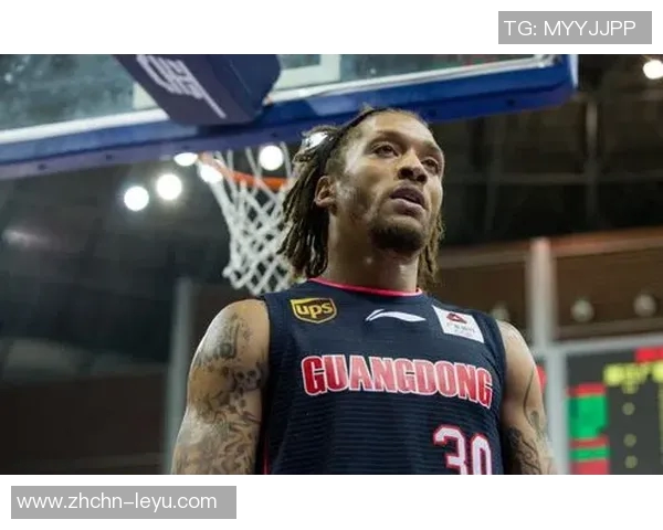 马尚布鲁克斯：从篮球场到人生舞台的精彩转变与成长历程